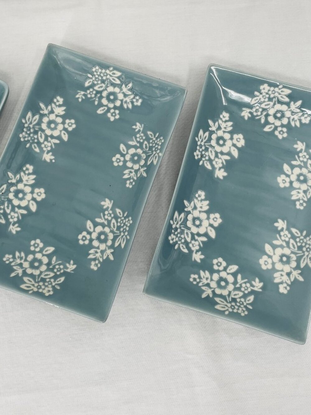 Set of 4 Blue Floral Asian Style Divided Plates